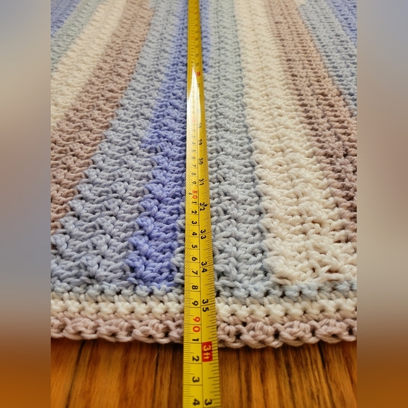 Blanket- Hand Made Crochet - Picture 4 of 4